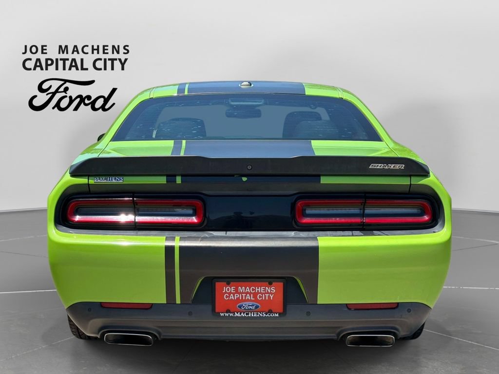 Used 2015 Dodge Challenger R/T RWD image 6