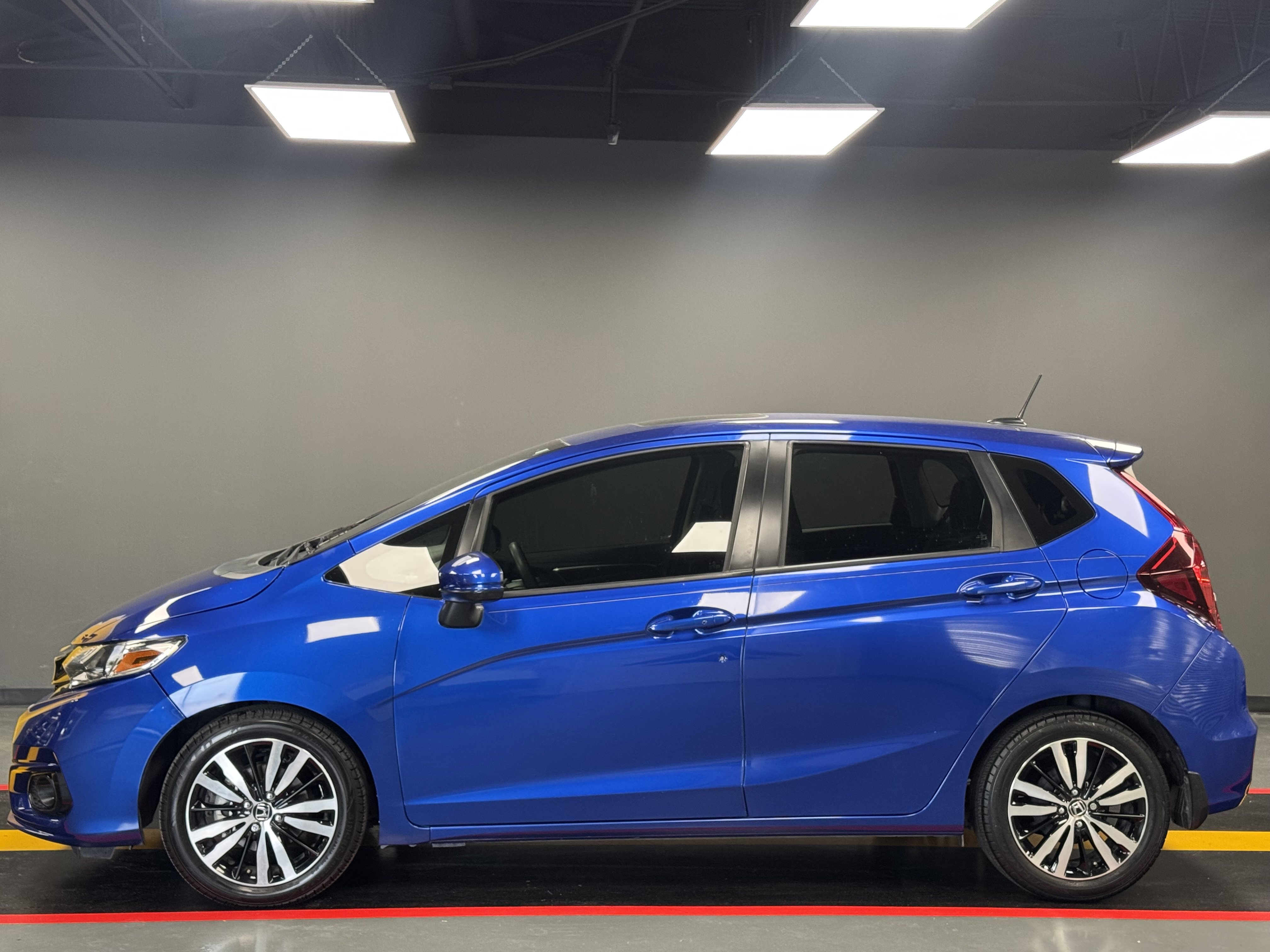 Used 2019 Honda Fit EX image 3