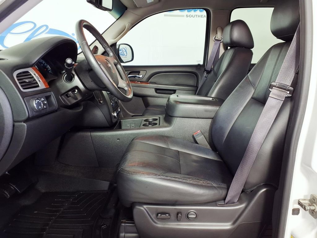 Used 2013 GMC Yukon SLT w/ Texas Edition RWD image 9