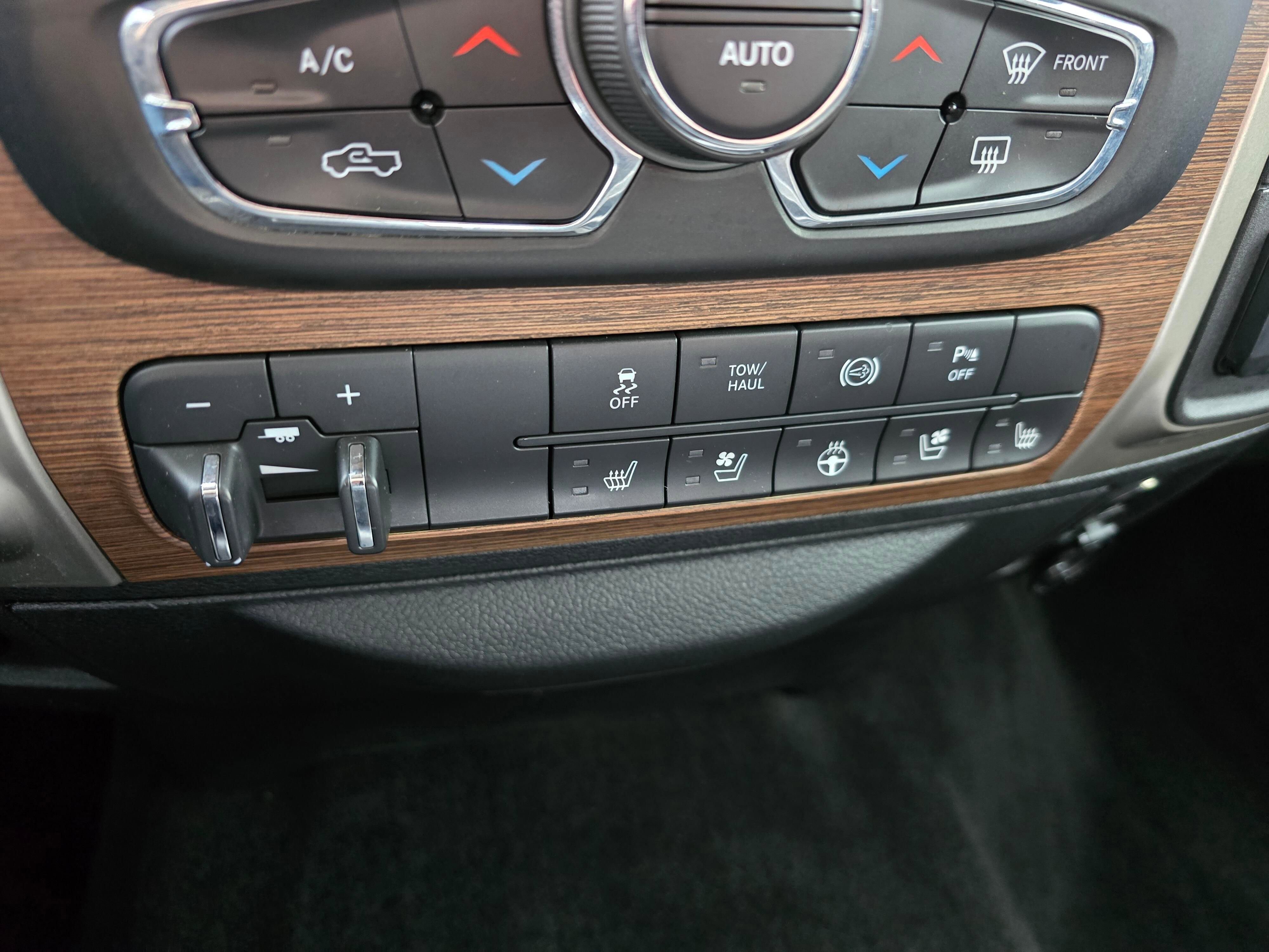 Used 2014 RAM 2500 Laramie image 16