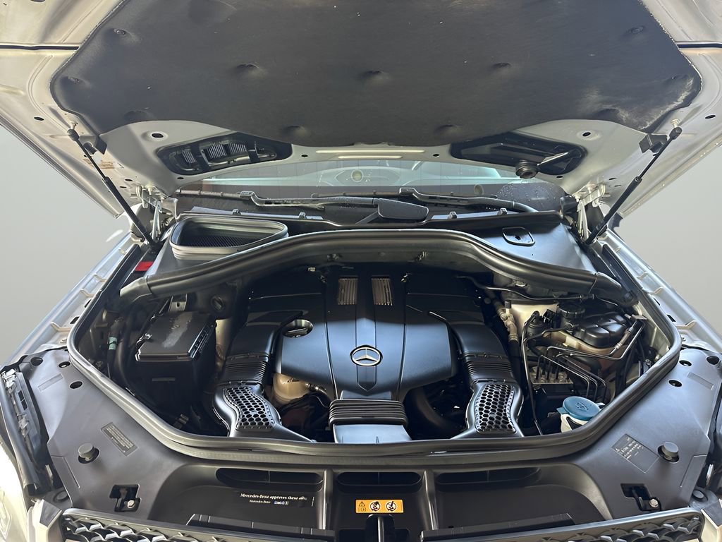 Used 2016 Mercedes-Benz GL 450 4MATIC image 33