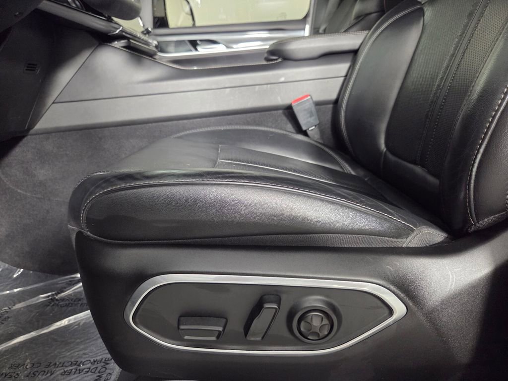 Used 2022 Jeep Wagoneer Series I w/ Premium Group I image 13