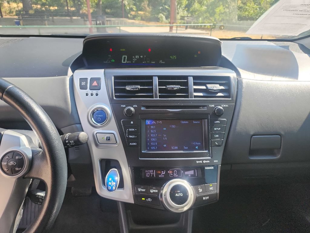 Used 2014 Toyota Prius V Five FWD image 23