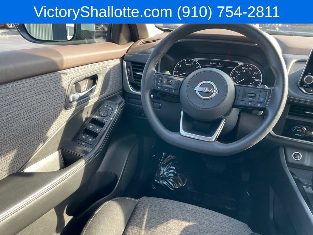 Used 2023 Nissan Rogue SV AWD/4WD image 19