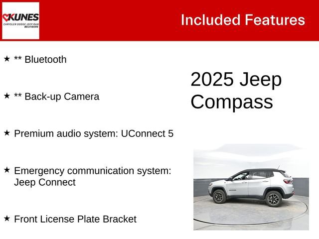 Used 2025 Jeep Compass Trailhawk AWD/4WD image 3