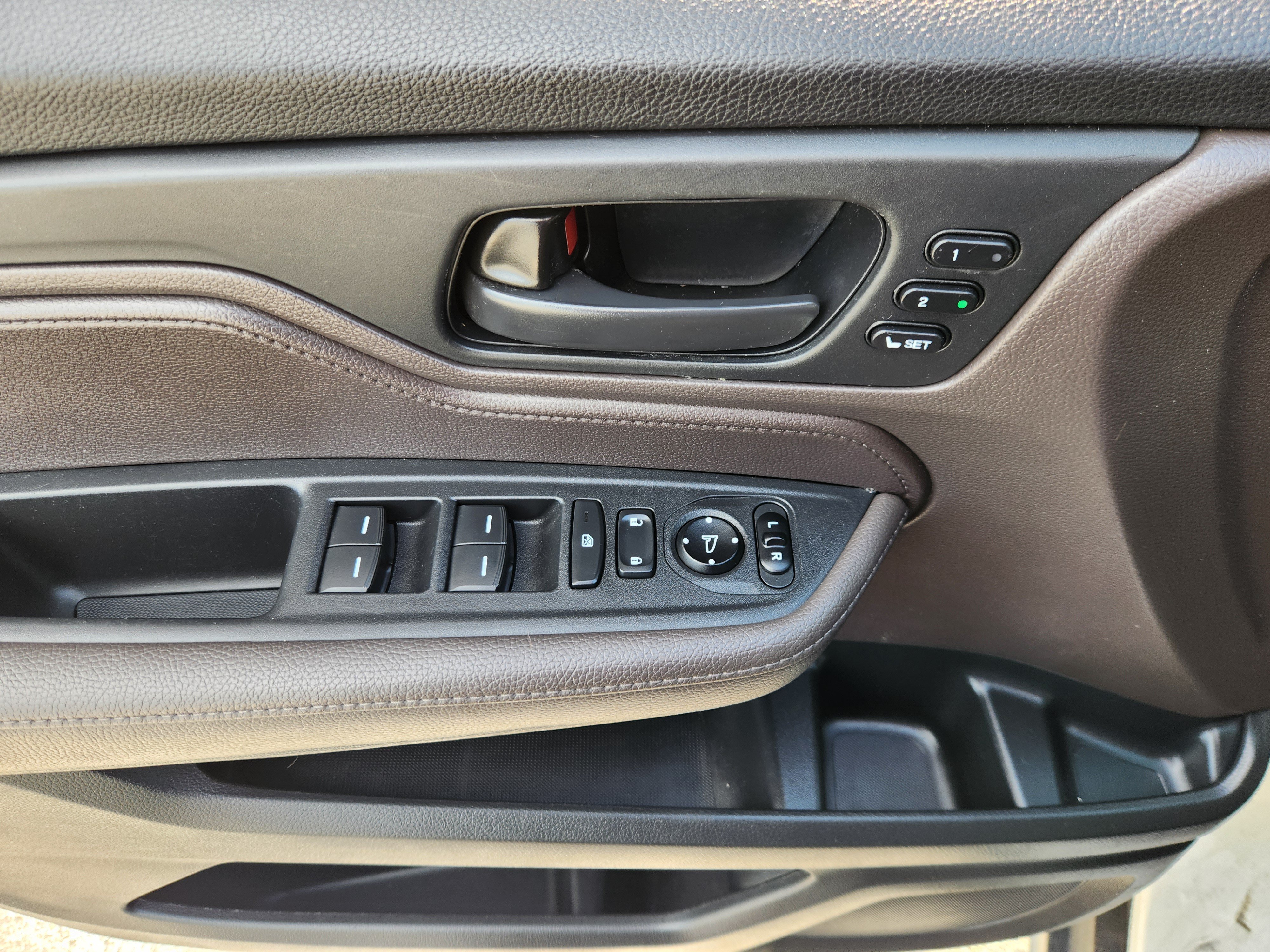 Used 2019 Honda Odyssey EX-L image 18