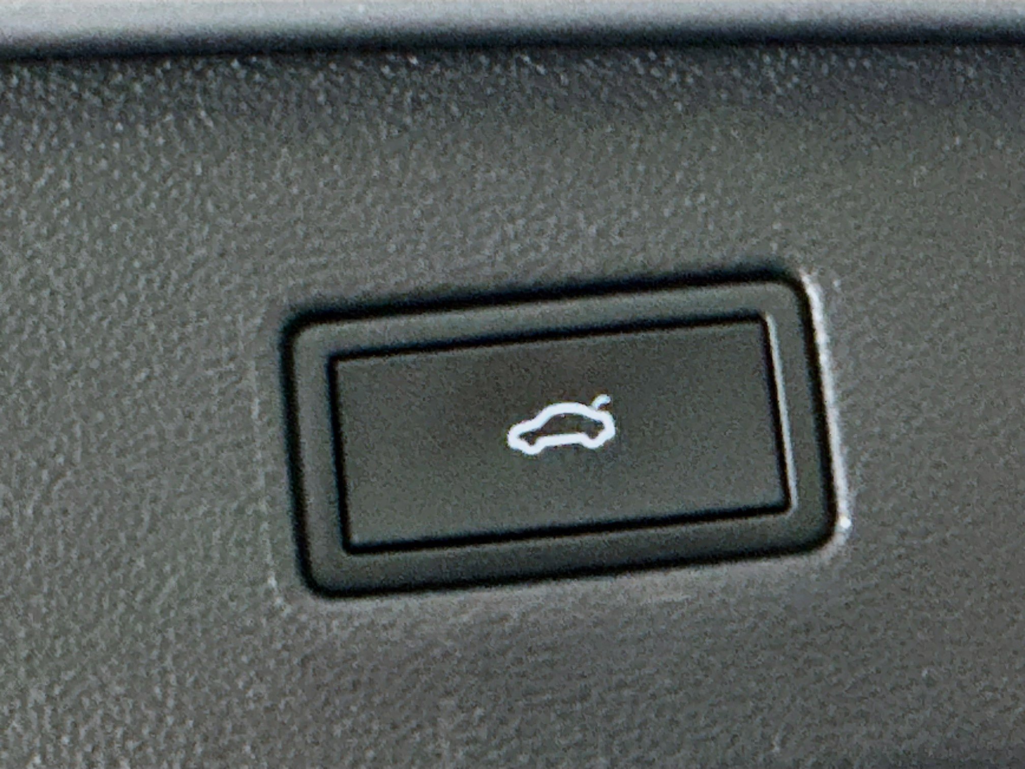 Used 2023 Volkswagen Tiguan SE image 27