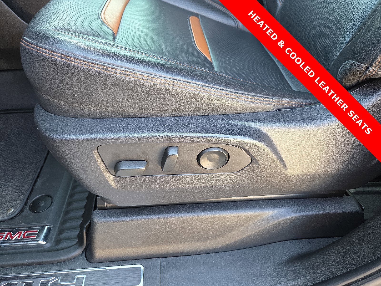 Used 2022 GMC Sierra 1500 AT4 w/ AT4 Preferred Package image 14