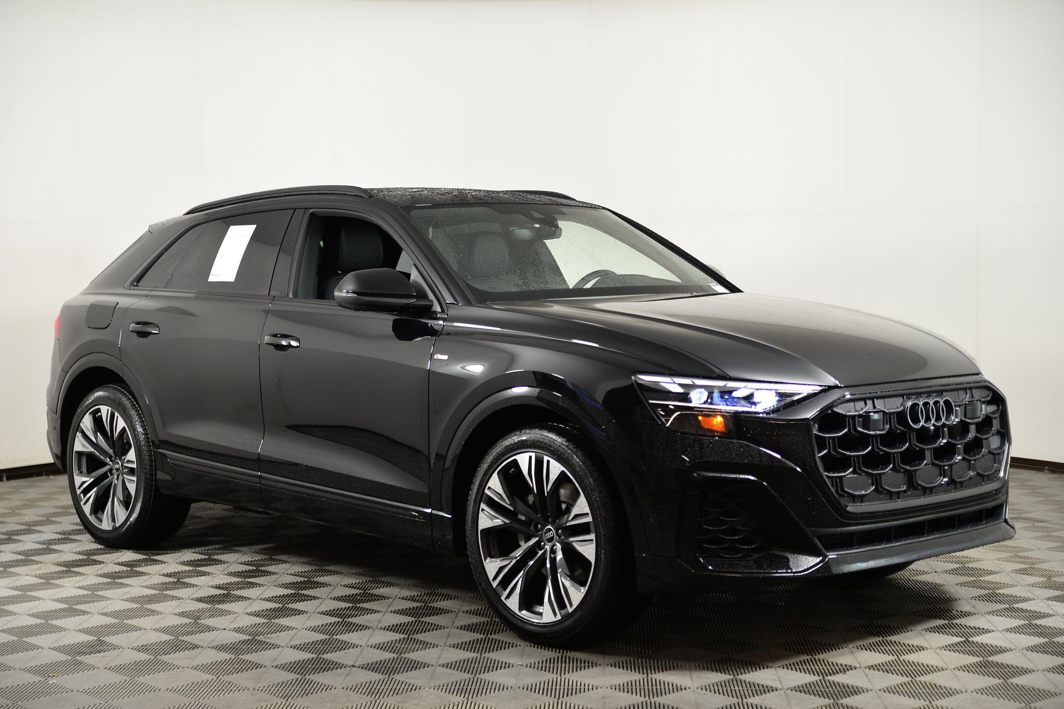 New 2026 Audi Q8 Premium Plus image 6