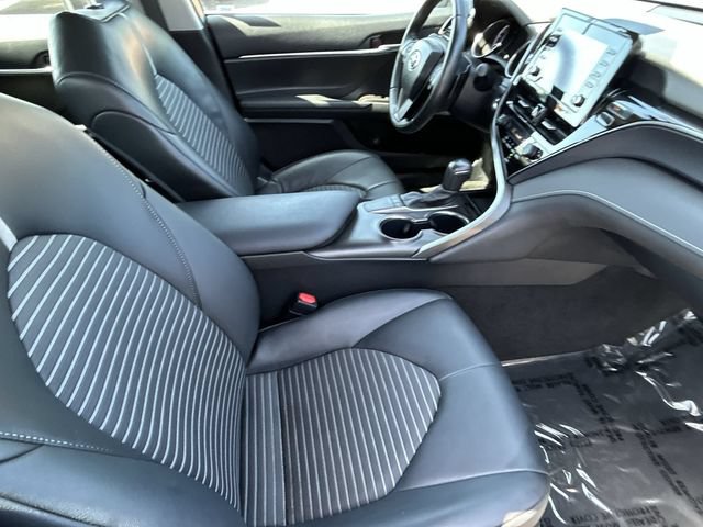 Used 2024 Toyota Camry SE w/ Convenience Package FWD image 12