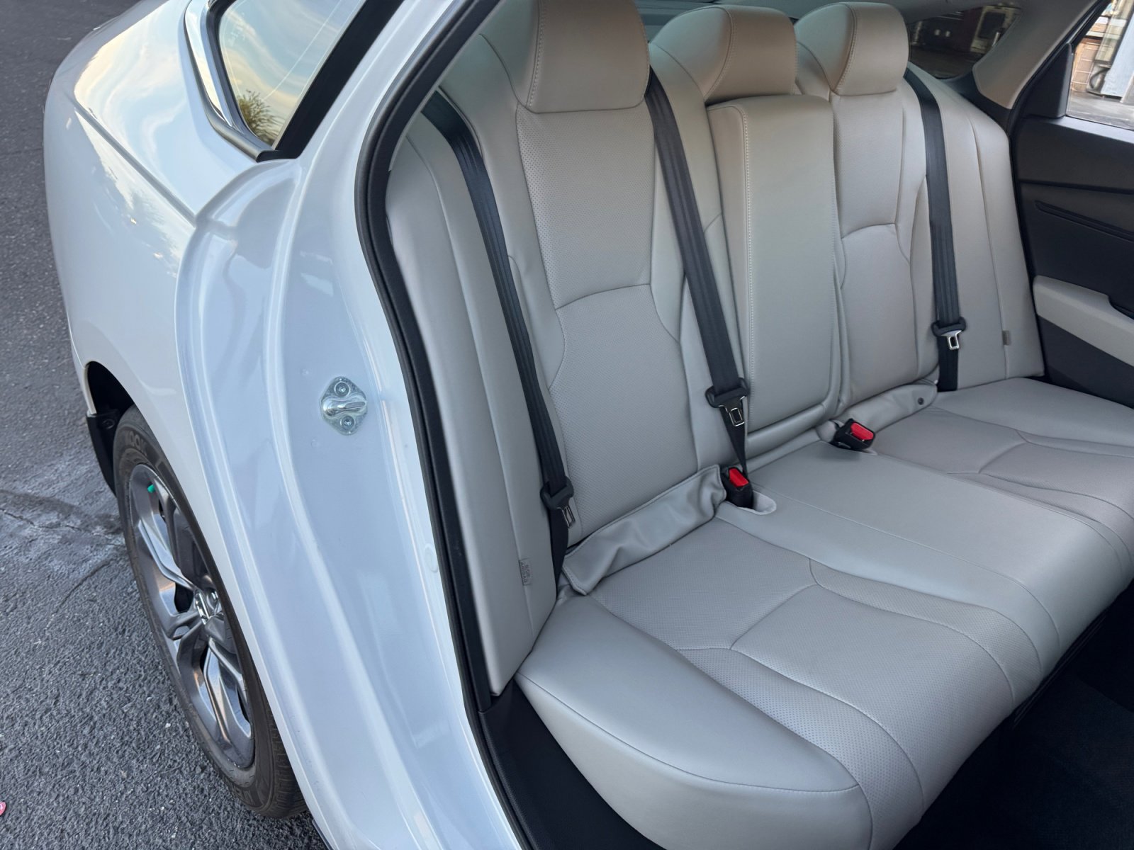 Used 2025 Honda Accord EX-L image 18