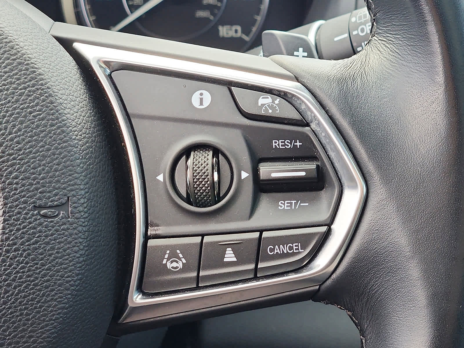 Used 2023 Acura RDX AWD image 23