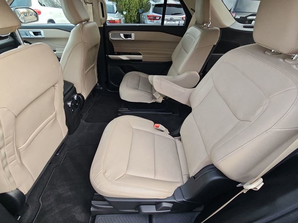 Used 2022 Ford Explorer Limited w/ Hybrid Equipment Group 310A image 19