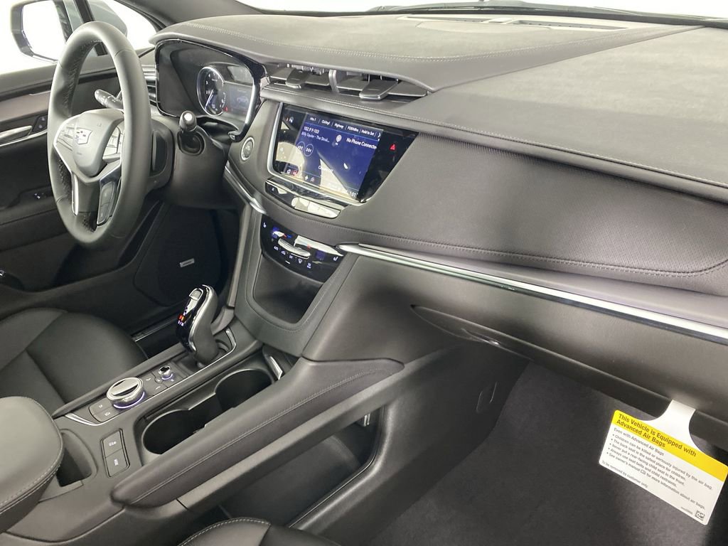 New 2025 Cadillac XT5 Luxury image 29