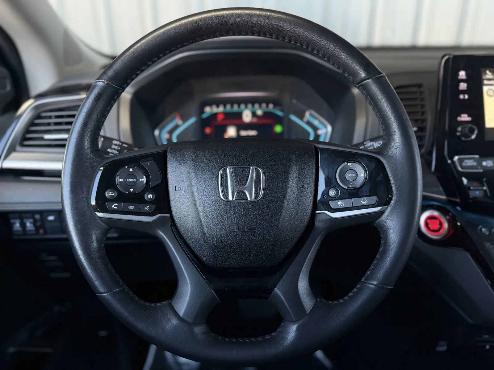 Used 2024 Honda Odyssey Elite image 22