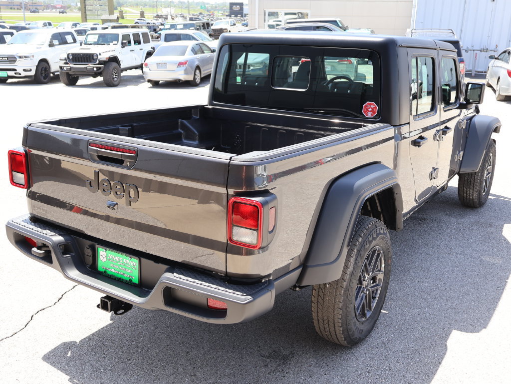 New 2026 Jeep Gladiator Sport AWD/4WD image 5