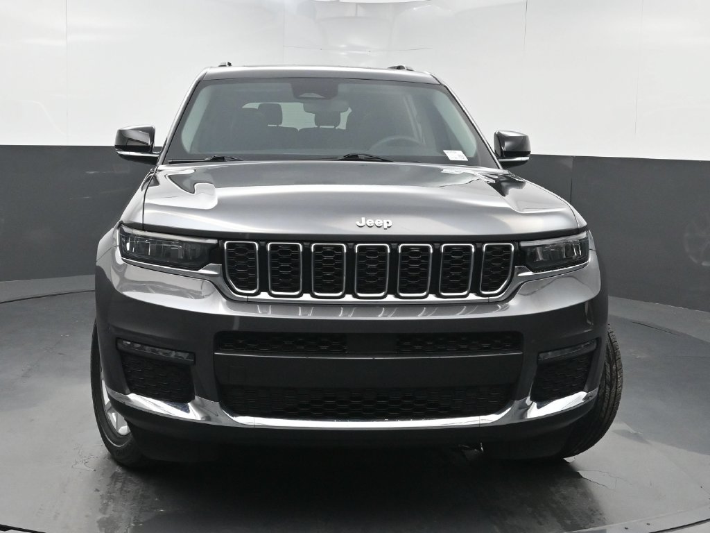 Used 2023 Jeep Grand Cherokee L Limited RWD image 43