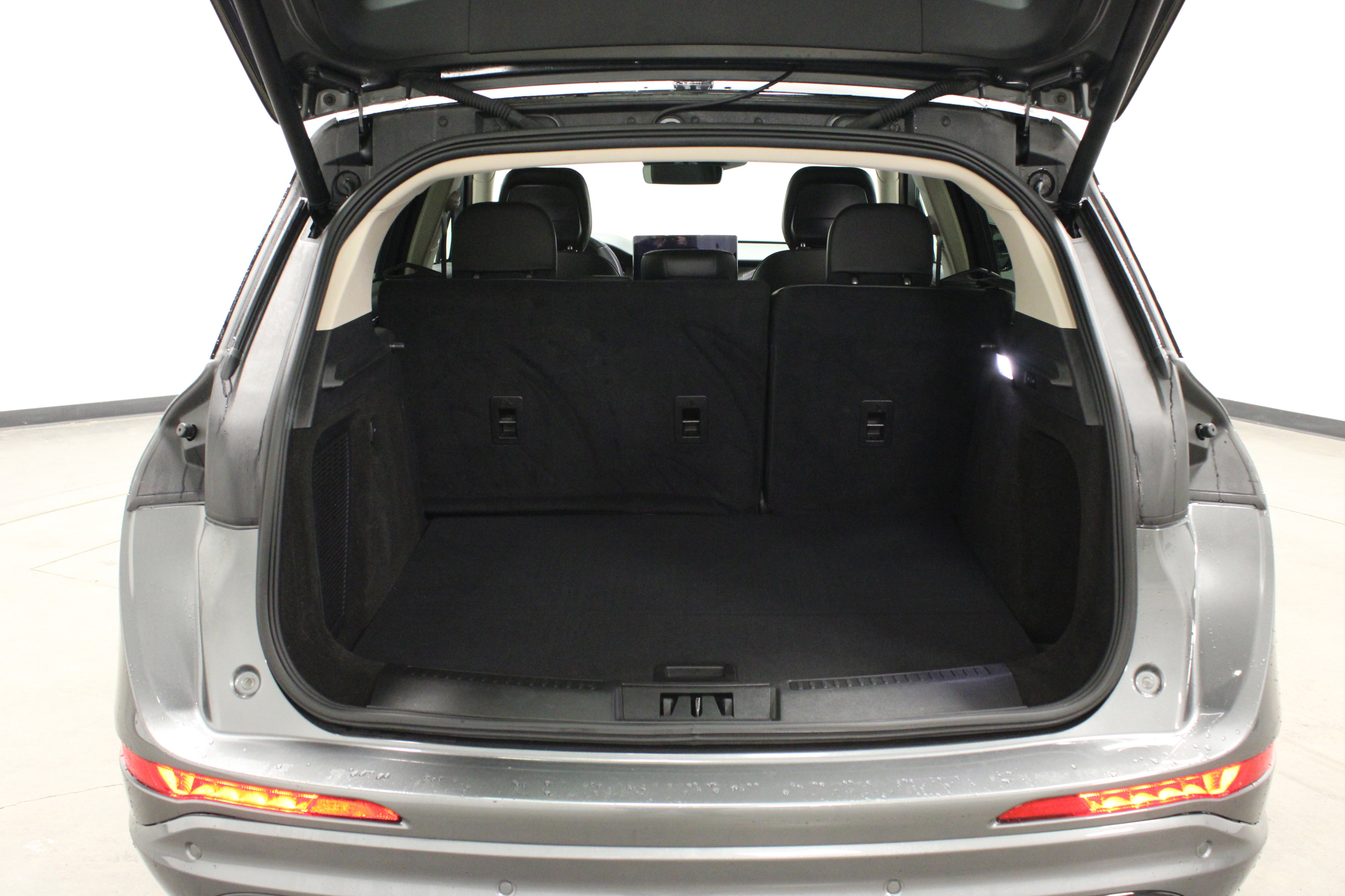 Used 2023 Lincoln Corsair Grand Touring image 14