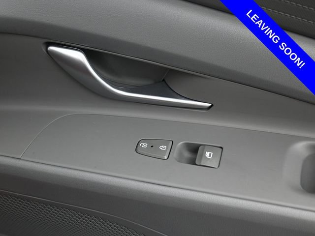 Used 2024 Hyundai Elantra SEL FWD image 15
