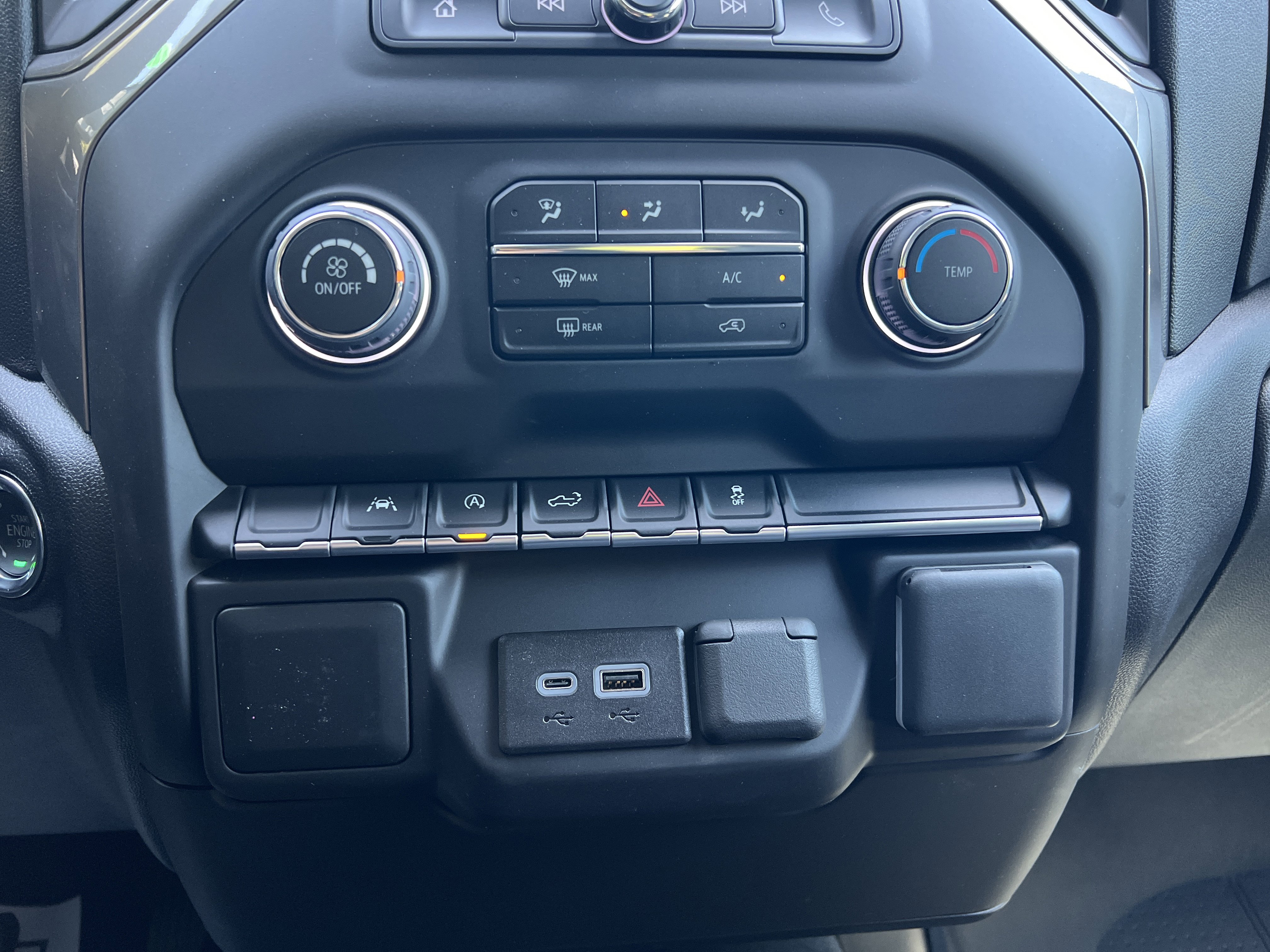 New 2026 Chevrolet Silverado 1500 Custom AWD/4WD image 28