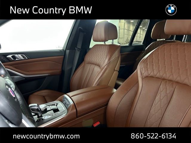 Used 2025 BMW ALPINA XB7 image 25