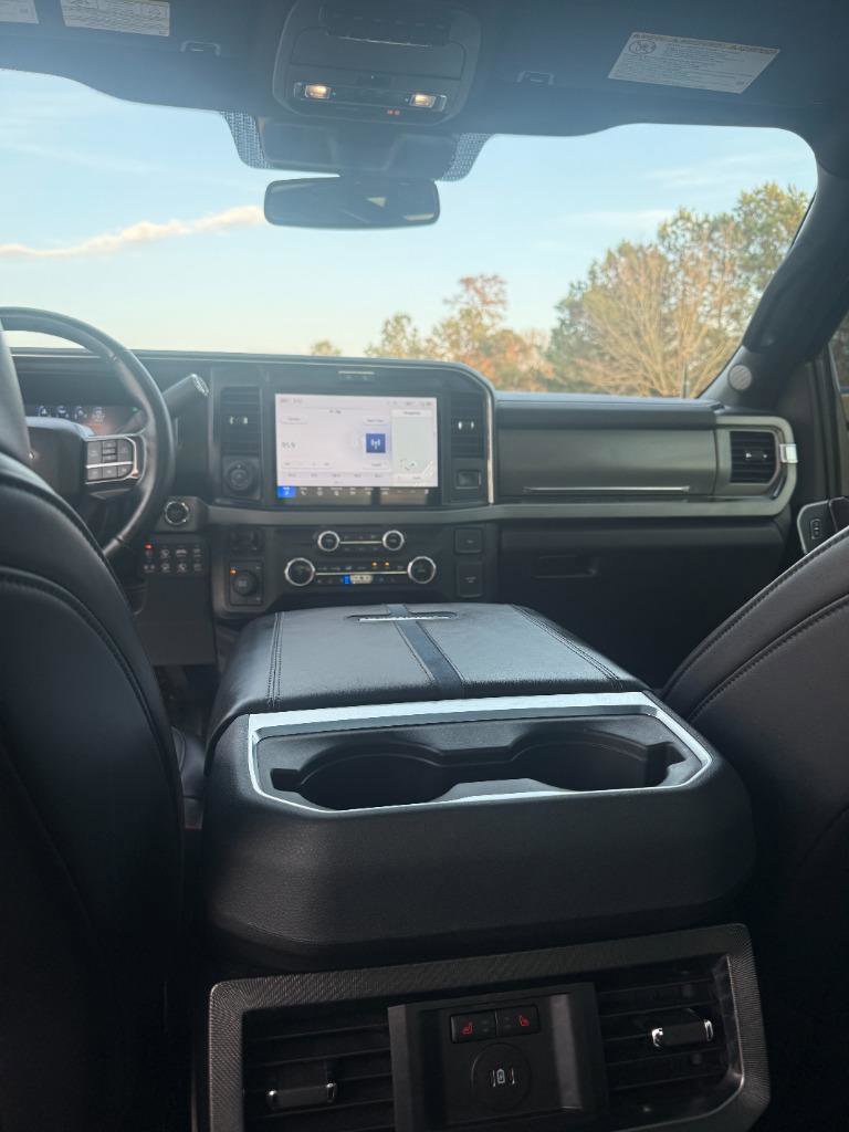 Used 2025 Ford F350 Platinum w/ FX4 Off-Road Package image 6