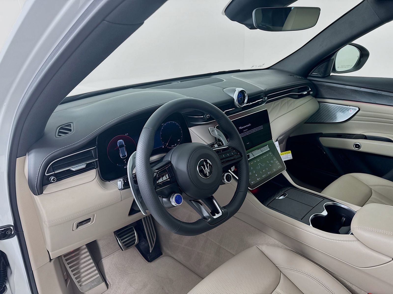 New 2026 Maserati Grecale Modena image 11