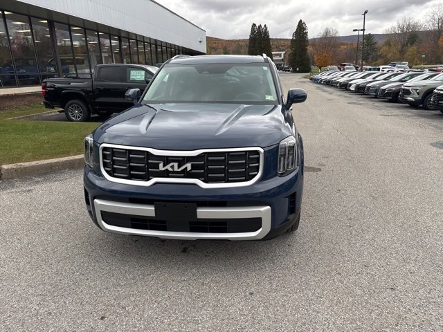 Used 2025 Kia Telluride S image 6