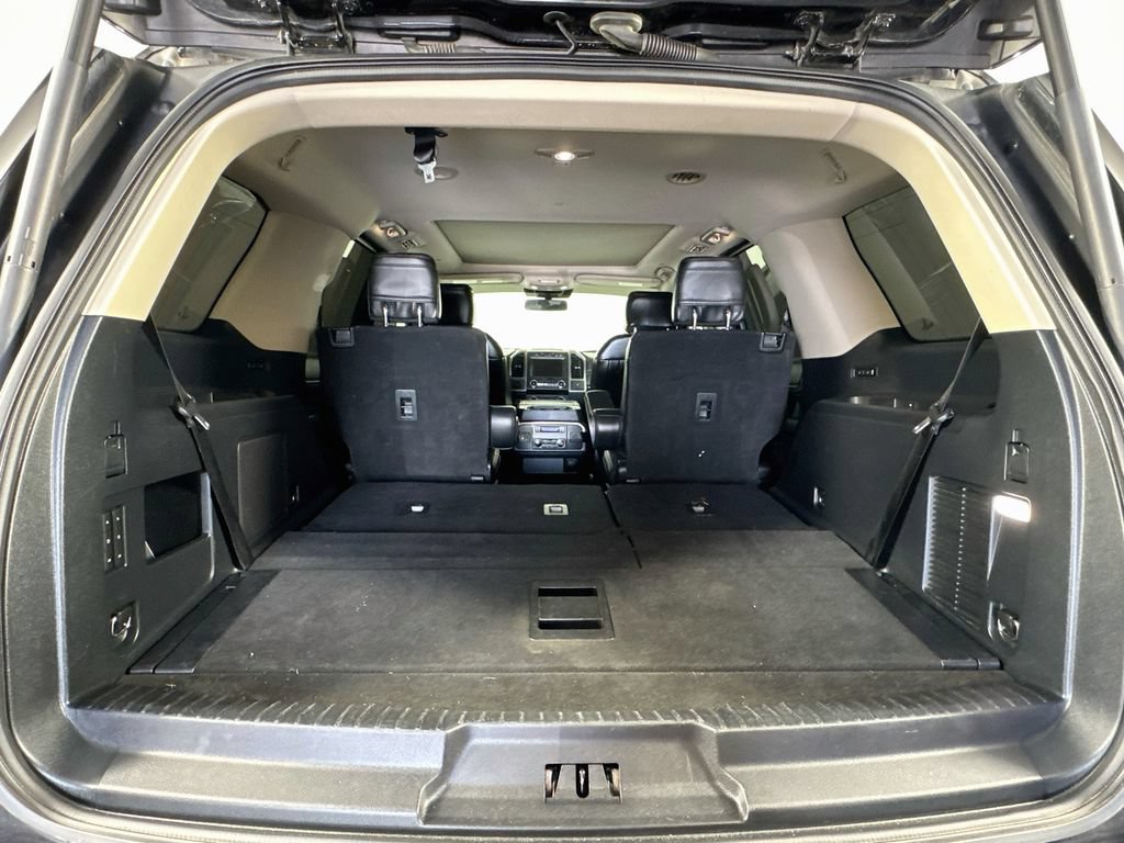 Used 2019 Ford Expedition Platinum RWD image 29