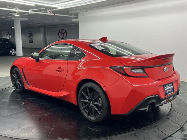 Certified 2024 Toyota GR86 Premium image 3