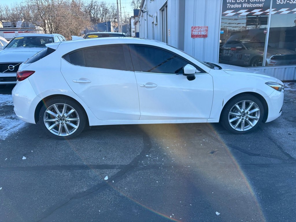 Used 2017 MAZDA MAZDA3 Grand Touring w/ Premium Equipment Package image 2