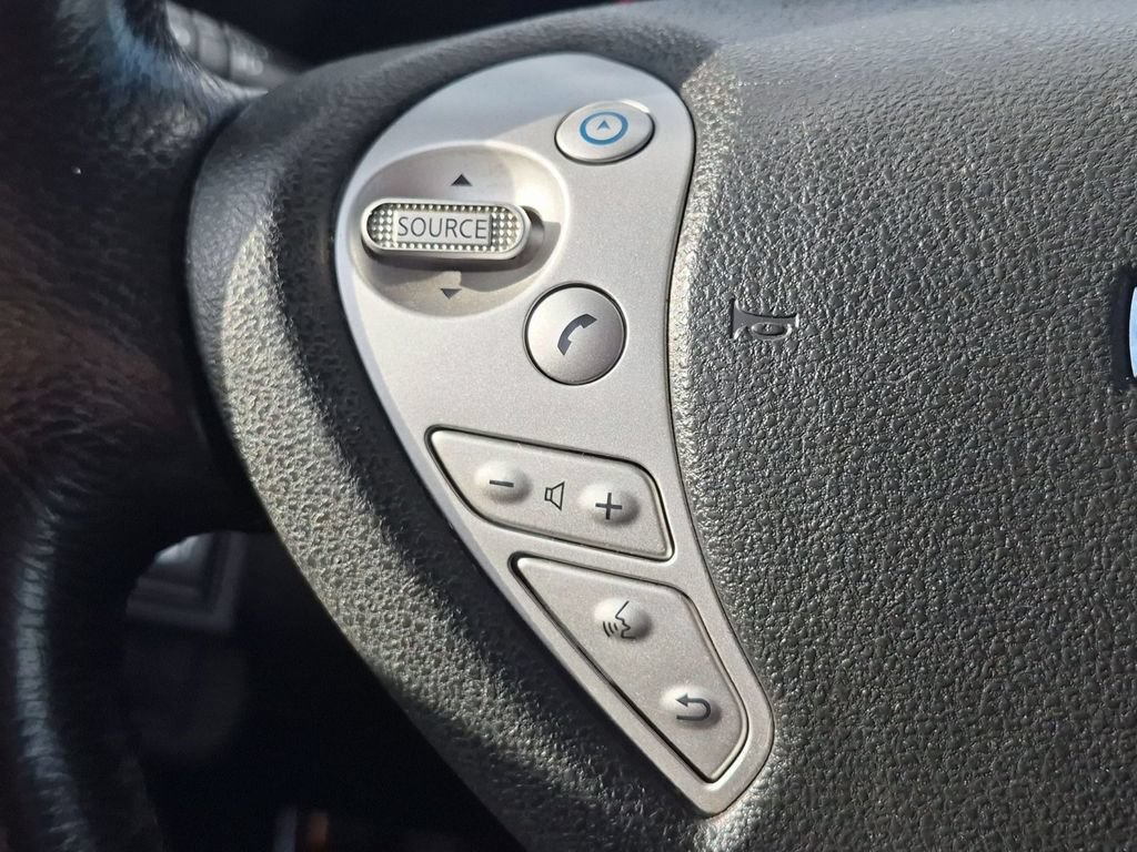 Used 2015 Nissan Leaf SL w/ Premium Package FWD image 16