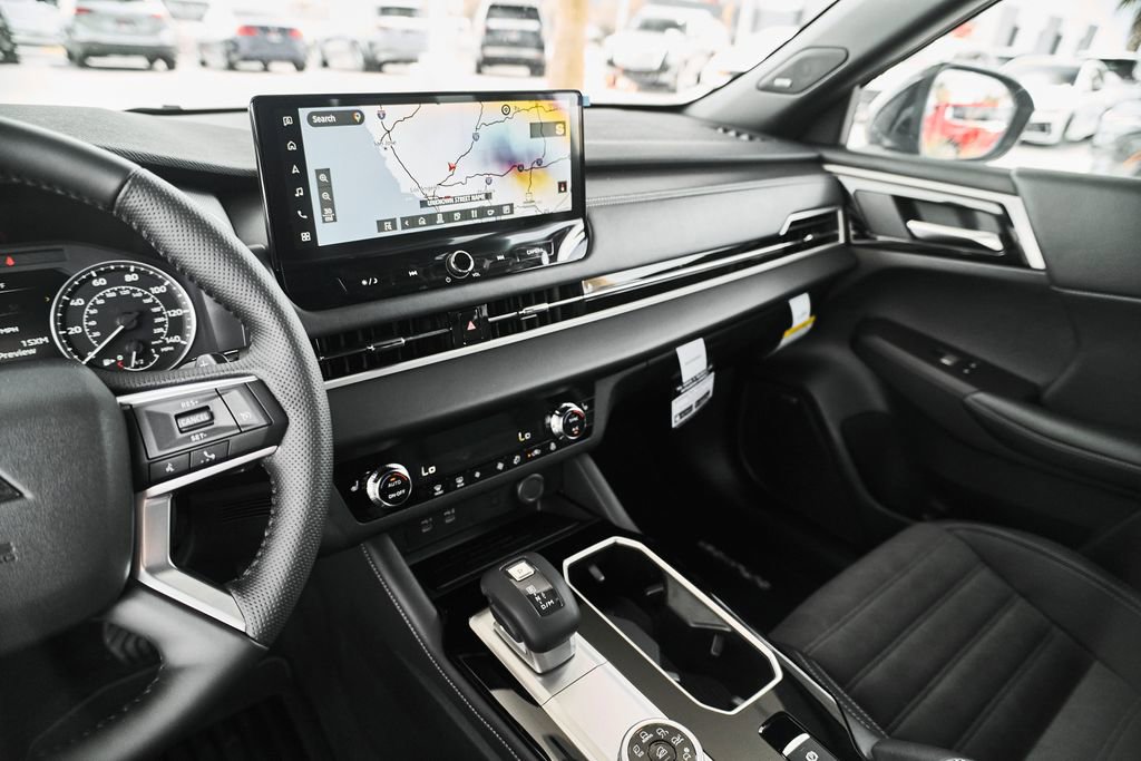 New 2026 Mitsubishi Outlander LE FWD image 24