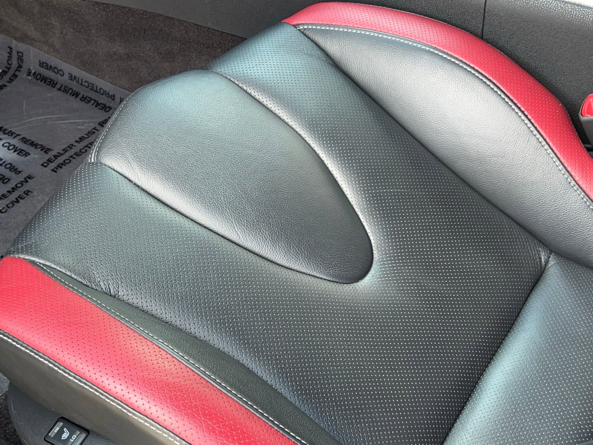 Used 2015 Nissan GT-R Black Edition image 33