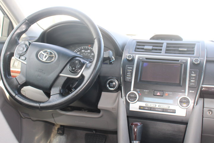 Used 2012 Toyota Camry XLE w/ Convenience Pkg FWD image 21