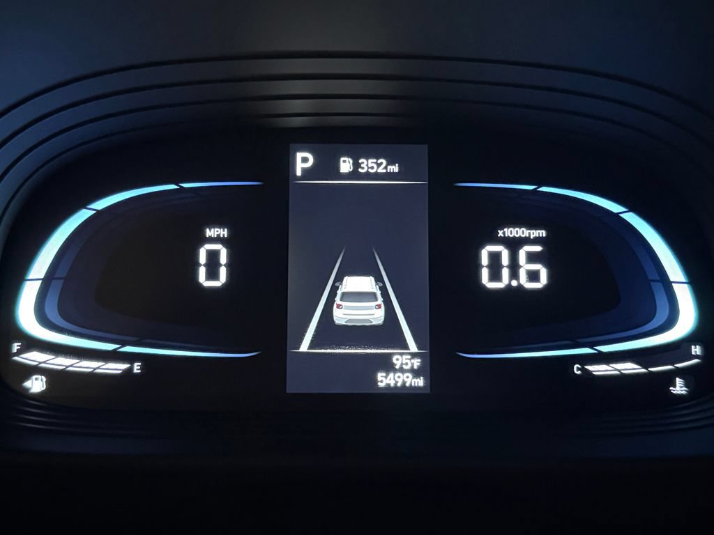 Certified 2026 Hyundai Venue SEL FWD image 37