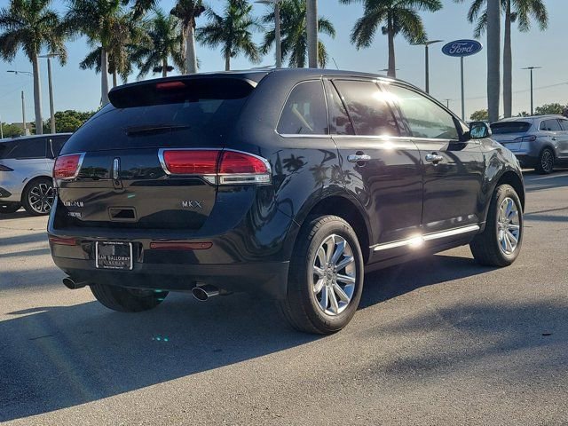 Used 2013 Lincoln MKX FWD image 10