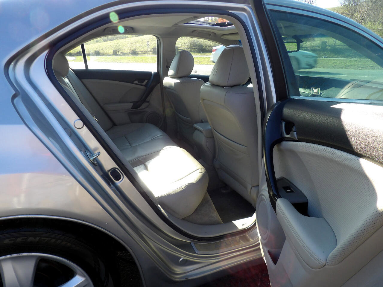 Used 2009 Acura TSX Sedan image 18