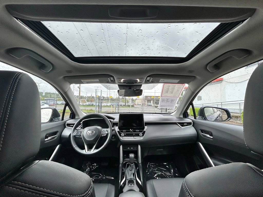 Certified 2024 Toyota Corolla Cross XLE w/ Convenience Package AWD/4WD image 18