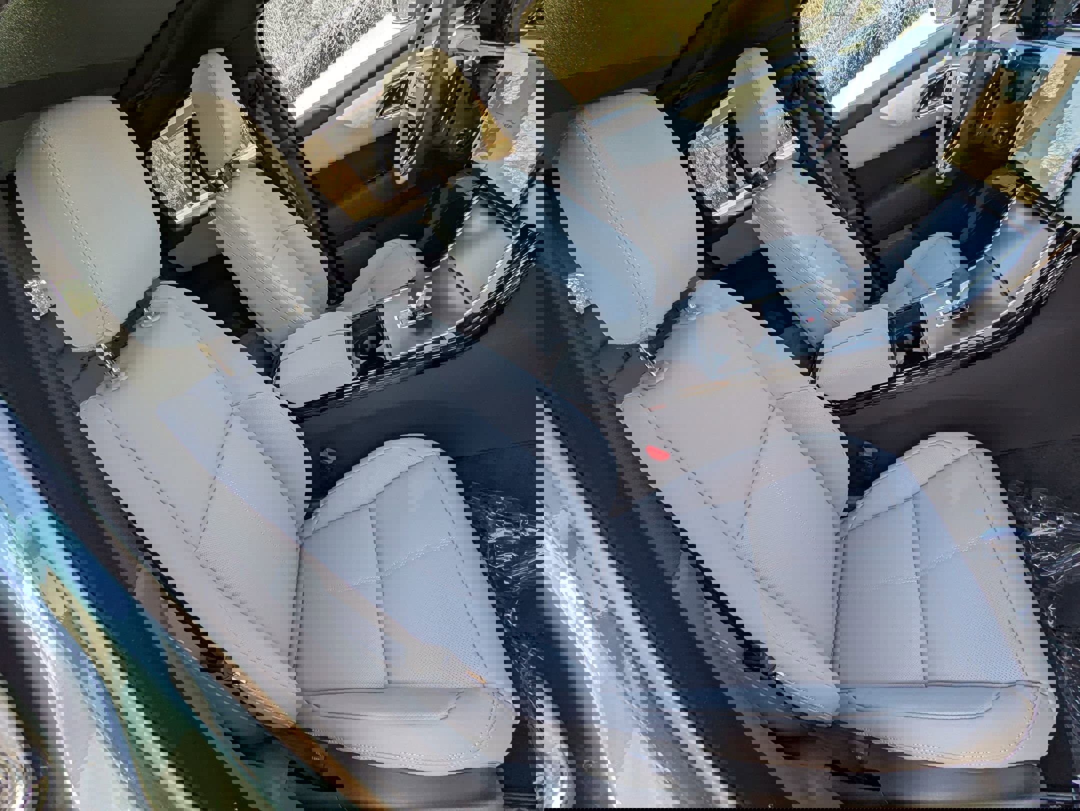 New 2026 Land Rover Range Rover Velar Dynamic SE AWD/4WD image 27