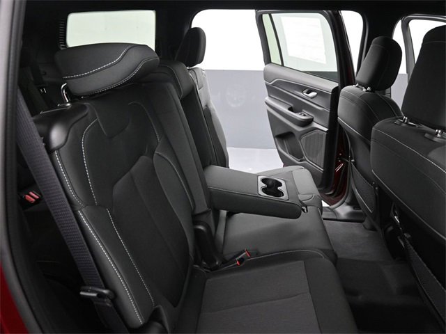 New 2025 Jeep Grand Cherokee L Laredo image 23