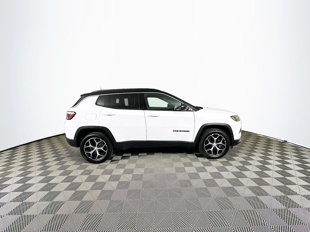 Certified 2024 Jeep Compass Limited image 13