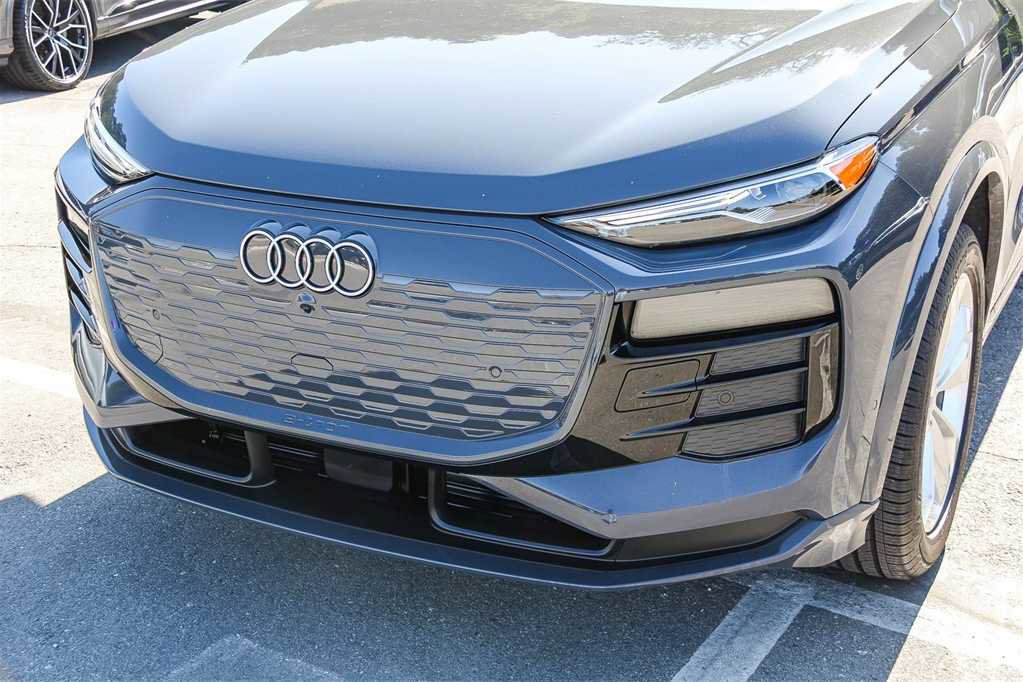 Used 2025 Audi Q6 e-tron Premium w/ Convenience Package image 8