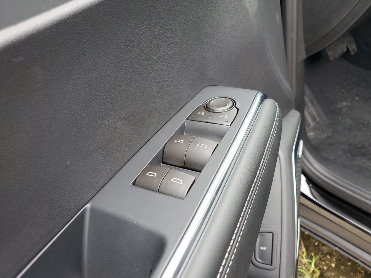 New 2026 GMC Acadia Elevation FWD image 18