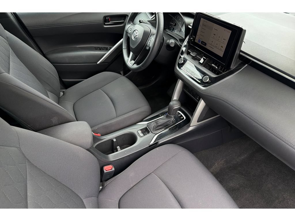 Used 2023 Toyota Corolla Cross LE w/ Moonroof Package AWD/4WD image 16