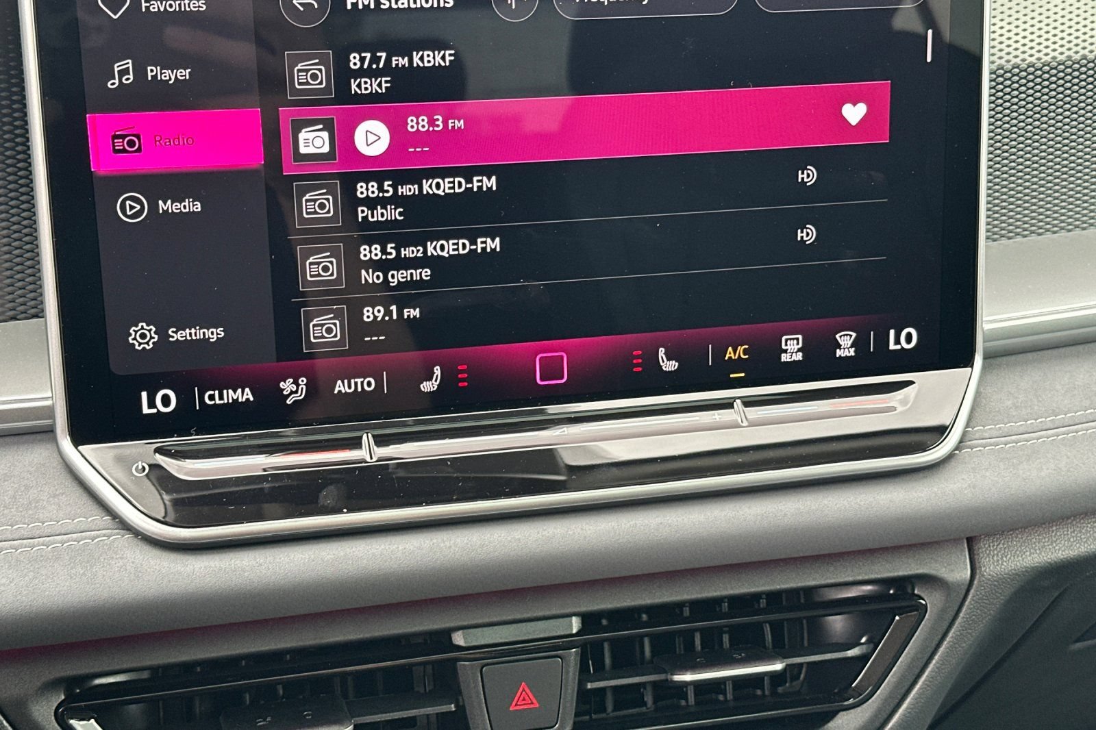 New 2026 Volkswagen Tiguan SE AWD/4WD image 20