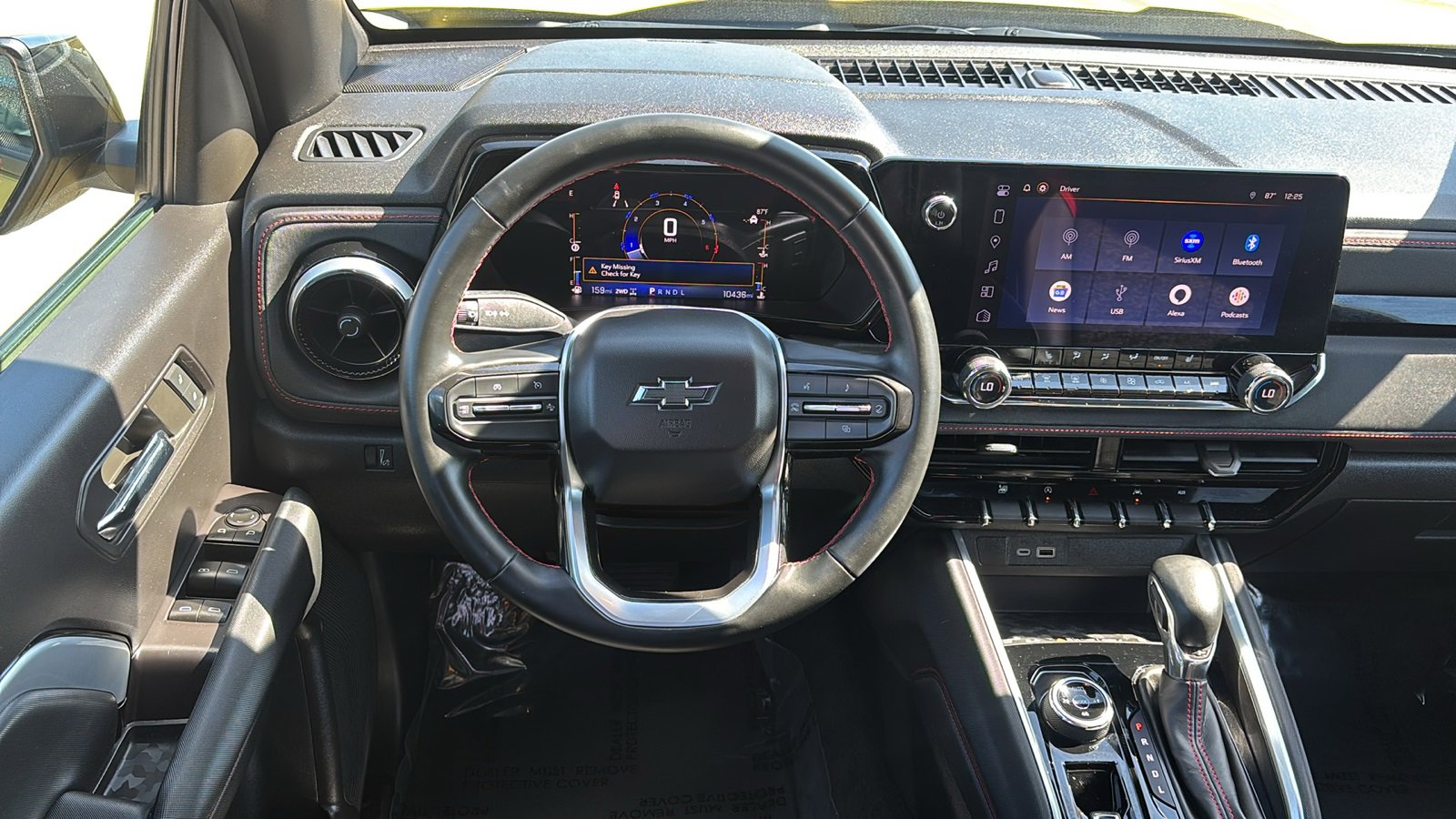 Used 2023 Chevrolet Colorado Z71 w/ Z71 Convenience Package 2 image 16