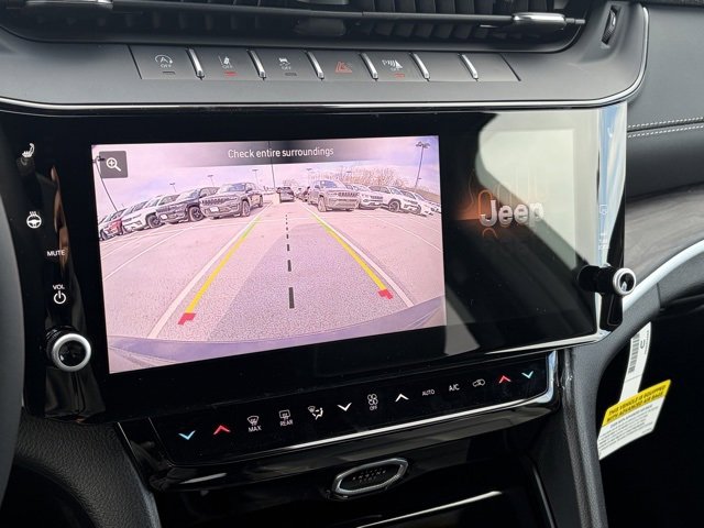 New 2026 Jeep Grand Cherokee Limited image 23