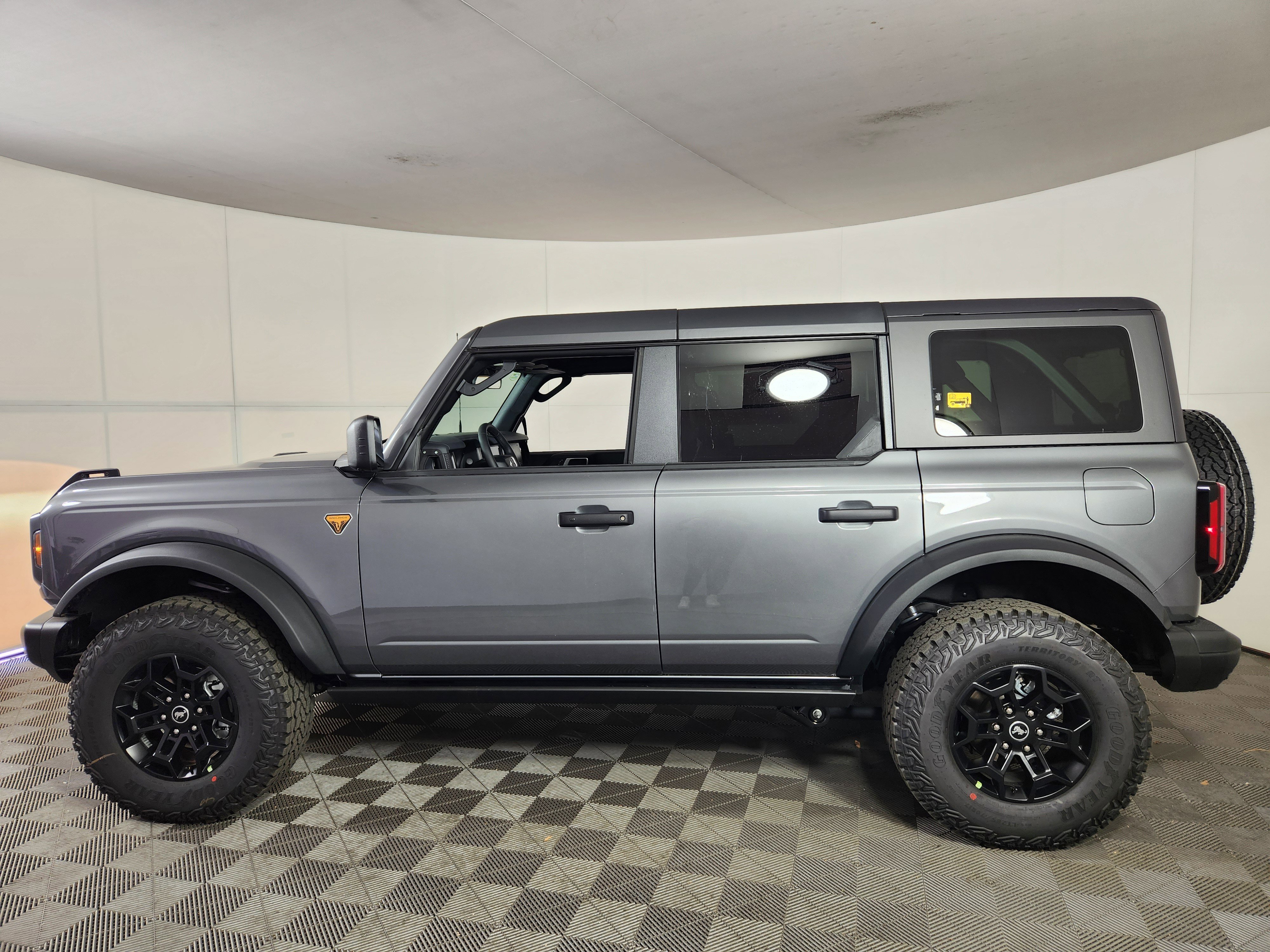 New 2026 Ford Bronco Badlands AWD/4WD image 4