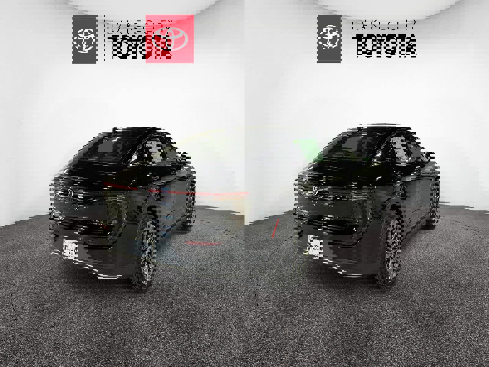 New 2026 Toyota Crown Limited AWD/4WD image 6